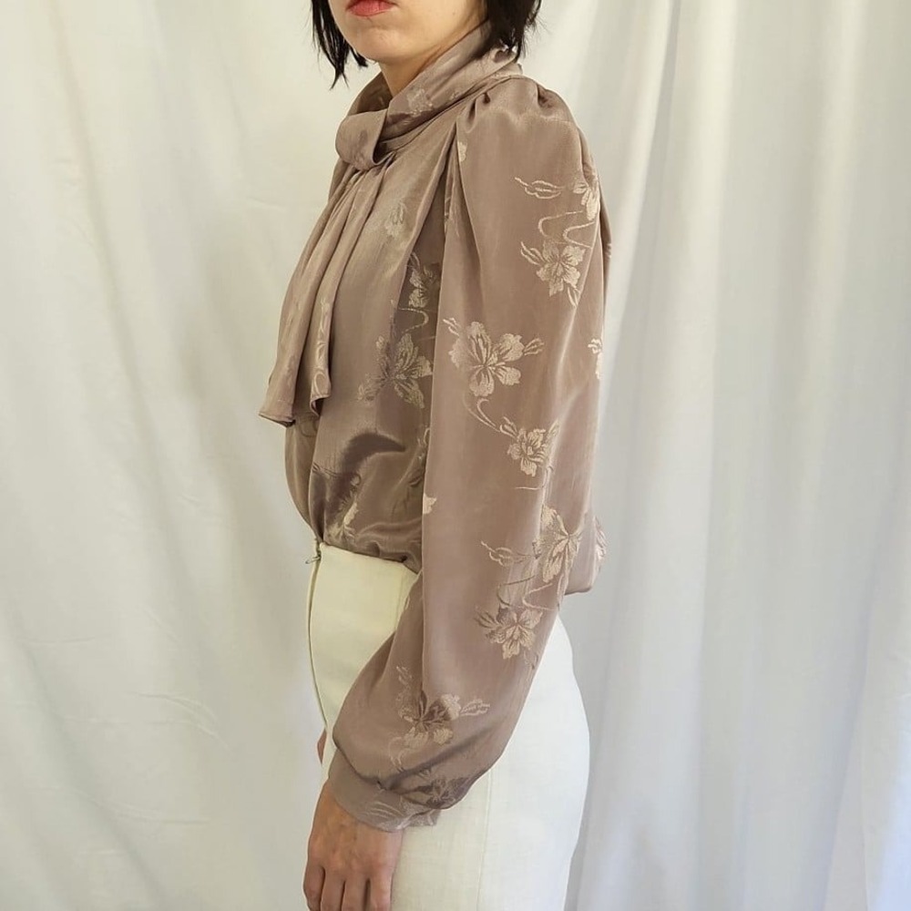 80s Taupe Floral High Neck Blouse‎ - Picture 2 of 5